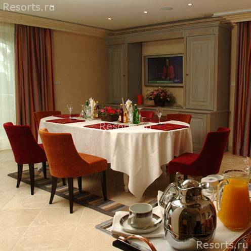 Hotel Byblos Saint-Tropez 36